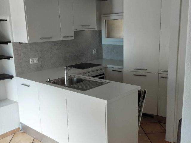 BRIONE SOPRA MINUSIO Typisches Tessiner Haus mit herrlichem Seeblick | dreamo. Ch