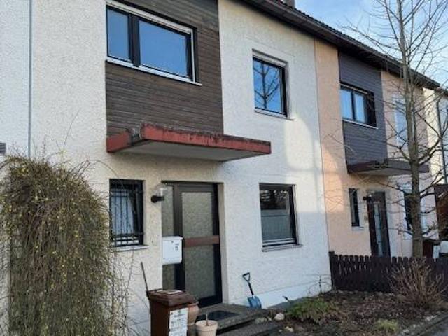 Brück Immobilien Zur Kapitalanlage 5 Zi. Reihenmittelhaus in ruhiger Lage