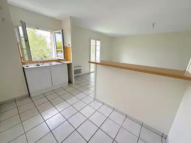 Bruges 33520 Achat / Vente appartement 2 pièces t2 au dernier étage