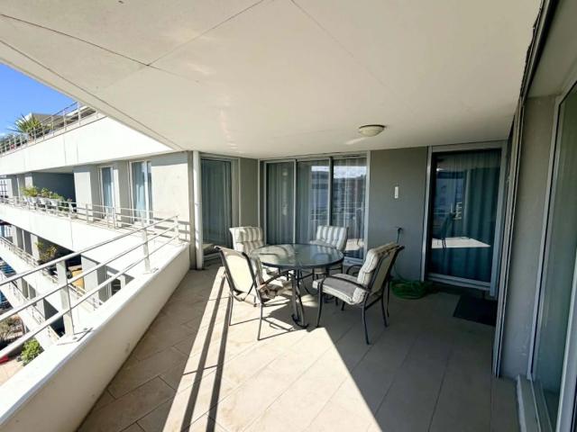 Bruges place Jean Moulin Bel appartement avec terrasse, box. 103m² Bruges