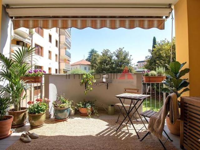 Brugherio centro 2 locali arredato Euro 900