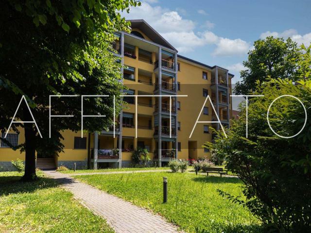BRUGHERIO Trilocale Arredato con Box