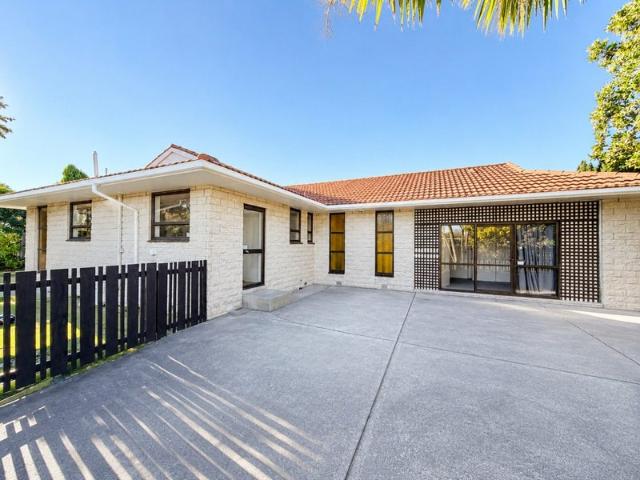 bryndwr, 6+ bedrooms