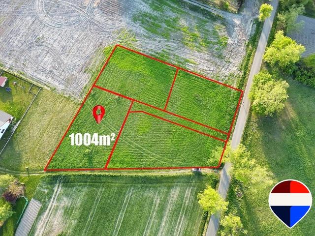 Działka inwestycyjno budowlana 1004 m² w Brzeszczach