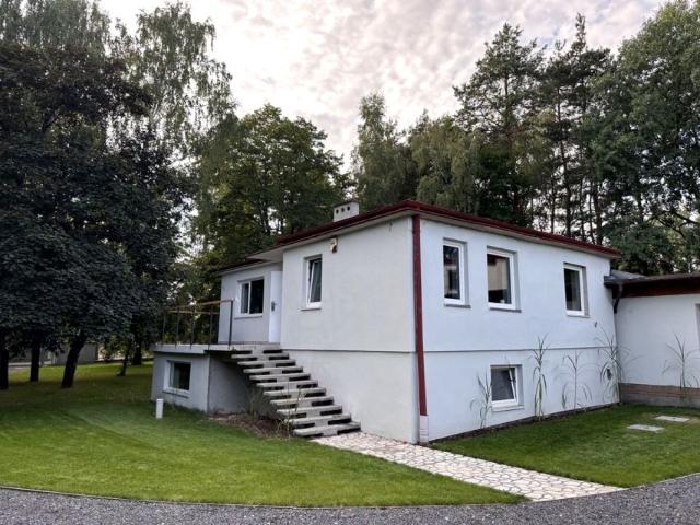Brzezińska 520 m², Łódź