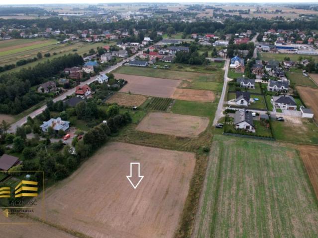 Brzozowa 1 598 m², Niedrzwica Duża