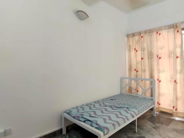 BU10 walk 100m to Centerpoint have single room garden view FREE 1 month stay after move in