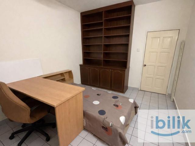 BU 4, downstairs large room available for rent rm 700