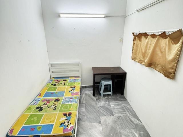 BU 7 room for rent‼️ Near Centrepoint Nearby University