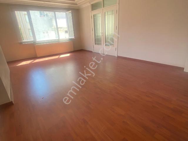 Büşra Gayrimenkulden Çarşı Merkezde Kiralık Daire 2+1