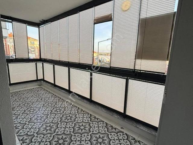 Büşra Gayrimenkulden Site İçinde Satılık Daire 3+1 Kat 1