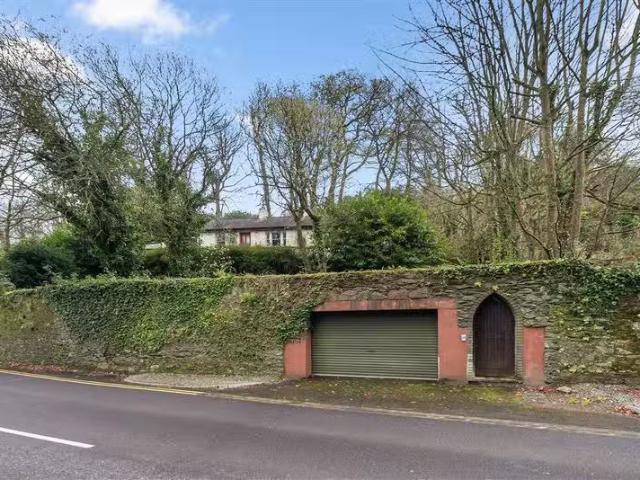 Bumblebee Cottage, East Cliff, Glanmire, Cork City, Cork