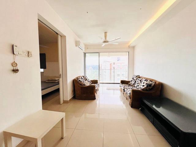 BUMI LOT BIGGEST BALCONY Maxim CityLights