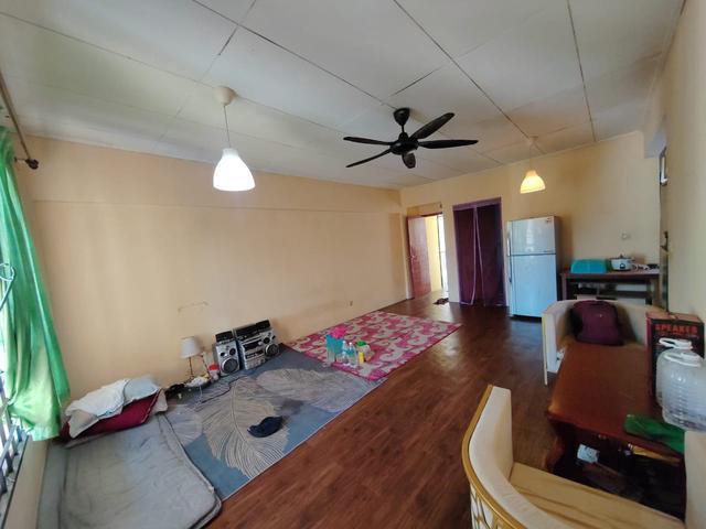 Bumi 4th floor strata ready Pinewood Court Apartment Tasik Puteri