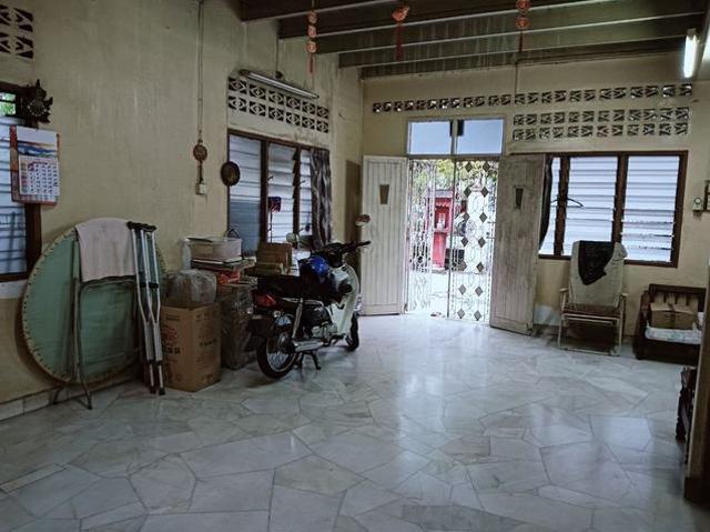 Buntong Double Storey Bungalow Village House 9 Rooms 4K SqfIpohTown
