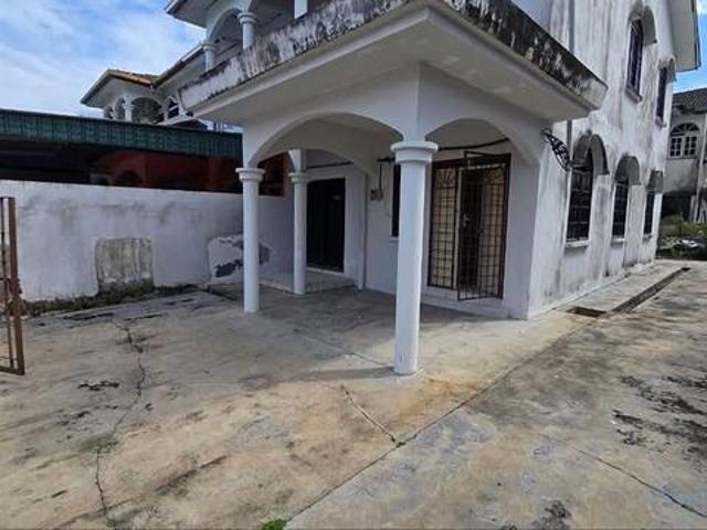 Buntong Kledang Emas InterCorner House 28x65