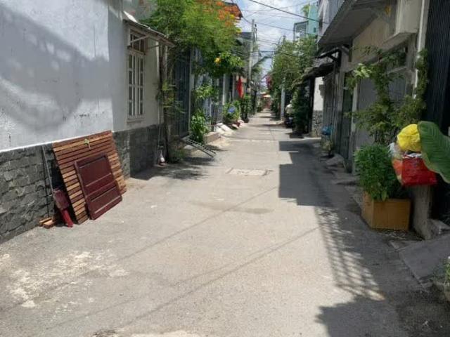 Bùng nổ siêu phẩm nhà Linh Đông giá tốt chỉ 4,5 tỷ