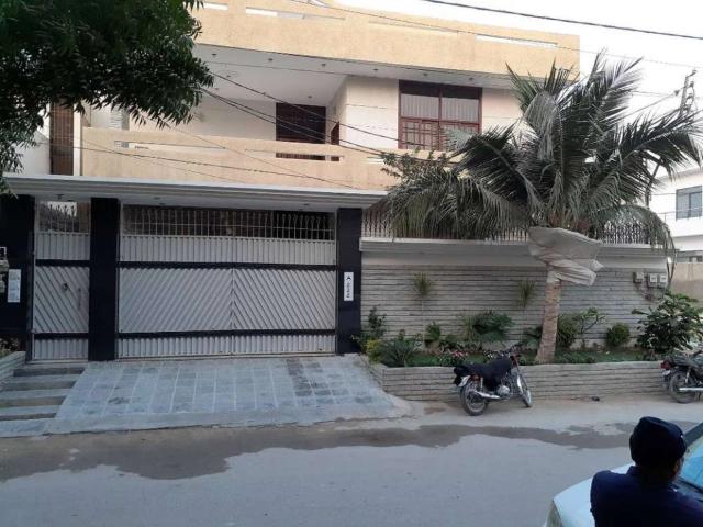 Bungalow 400 Yards Ground Plus 2 Portions for Sale Karachi Gulistan e Jauhar Block 9 ID 12617