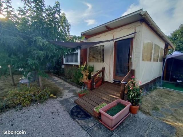 Bungalow 6 pièces 38 m²