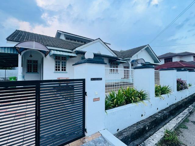 Bungalow 1Storey Semi Furnished Indera Mahkota 5