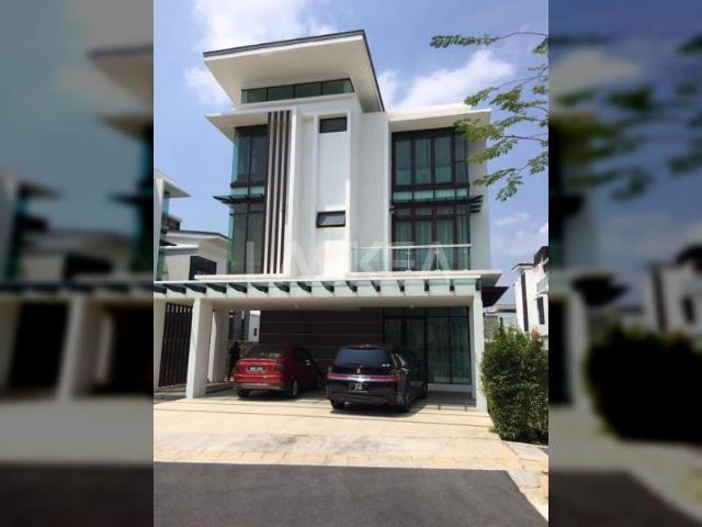 Bungalow 3sty for Rent 5r6b 4,500 sqft at 3 Storey Bangalow Ferra Twin Villa, Putrajaya, Putrajaya