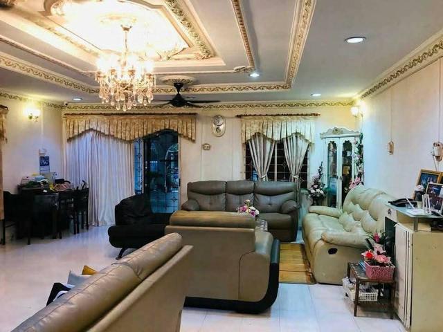 Bungalow Taman Pantai Lok kawi