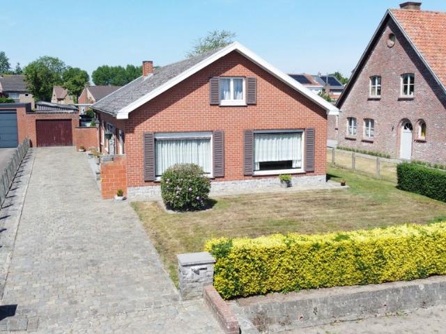 Bungalow te koop voor 319000 euro met 3 slaapkamers