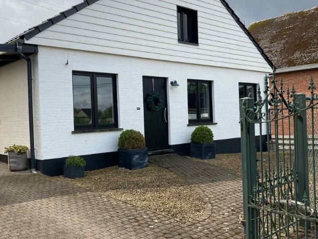 Bungalow te koop voor 339000 euro met 3 slaapkamers