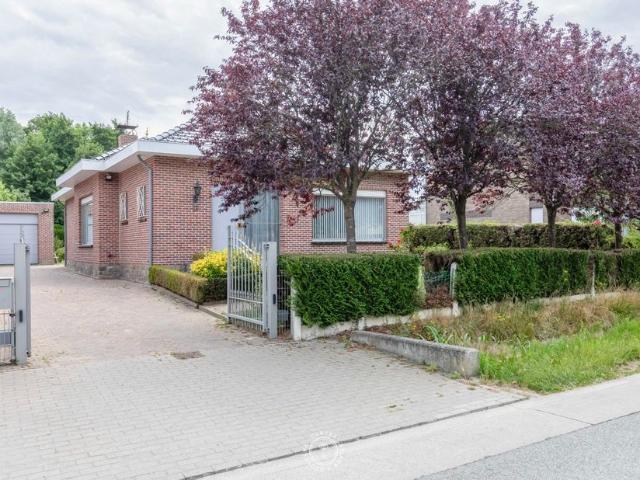 Bungalow te koop voor 369000 euro met 1 slaapkamers