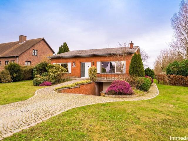 Bungalow te koop voor 420000 euro met 2 slaapkamers