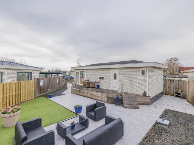 Bungalow, vrijstaande woning te huur in Warmond
