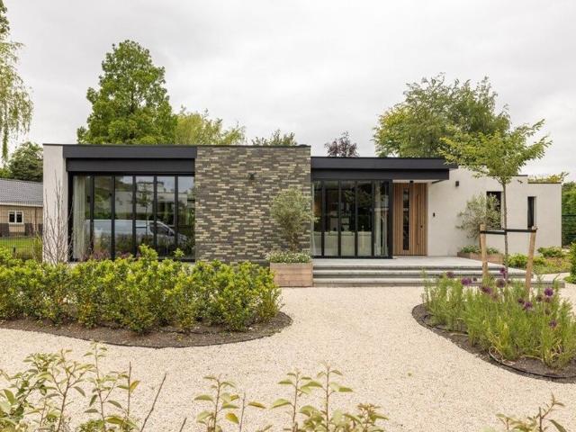 Bungalow, vrijstaande woning te huur in Rotterdam