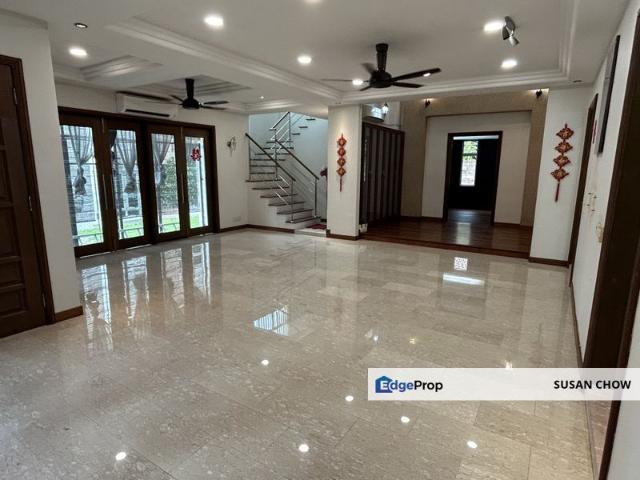 Bungalow with at Sri Suria, Bukit Rimau/Kota Kemuning