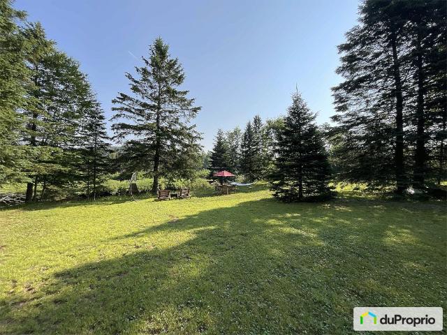 Bungalow à vendre Val Morin 4 chambres 3 salles de bain #1108