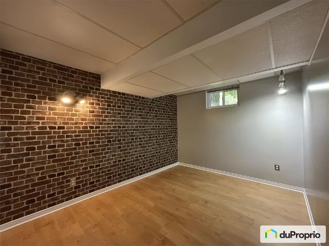 Bungalow à vendre Gatineau. 3 chambres 2 salles de bain #1102