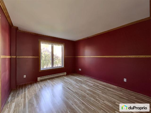 Bungalow à vendre Sherbrooke Fleurimont 4 chambres #1103