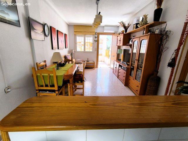 Bungalow alto 2 dormitorios en urbanización con piscina y zona deportiva