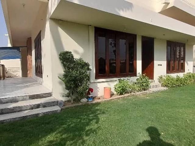 Bungalow available for rent commercial at main shaheed e millat r Karachi Shaheed Millat Road ID 87309