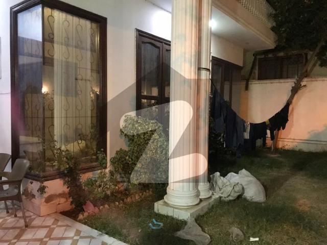 Bungalow Available For Sale 600 Yard Ground + 1 60 Ft Road Hill Area Gulistan E Jauhar BL 1 Gulistan e Jauhar Block 1