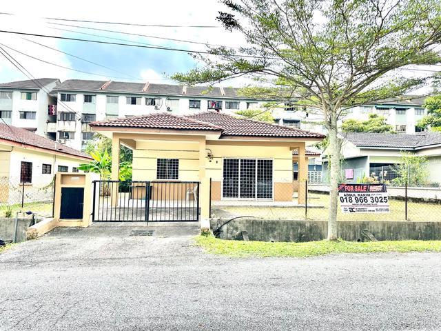 BUNGALOW BANDAR PUTRA PERMAI EQUINE PARK Below MarketNEGO SAMPAI JUAL