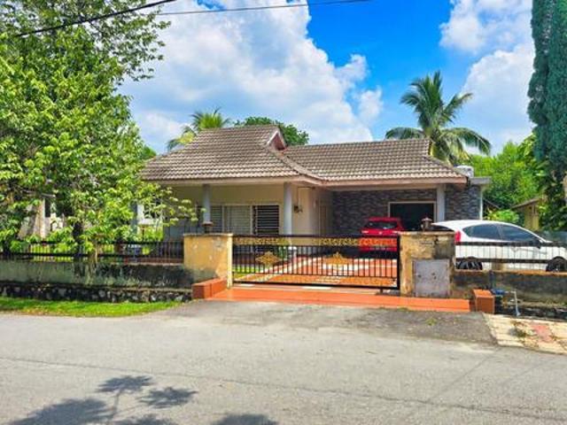 Bungalow Banglo Seksyen BS 2 Bukit Sentosa Rawang Selangor