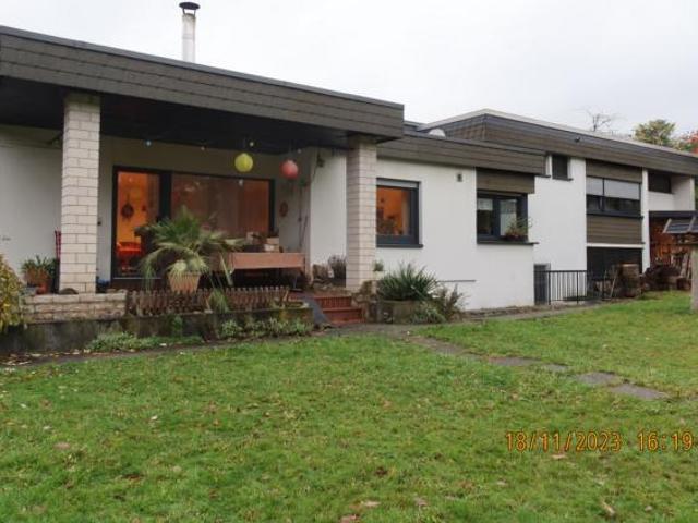 Bungalow, Bauhausstil, in bevorzugter uninaher Wohnlage