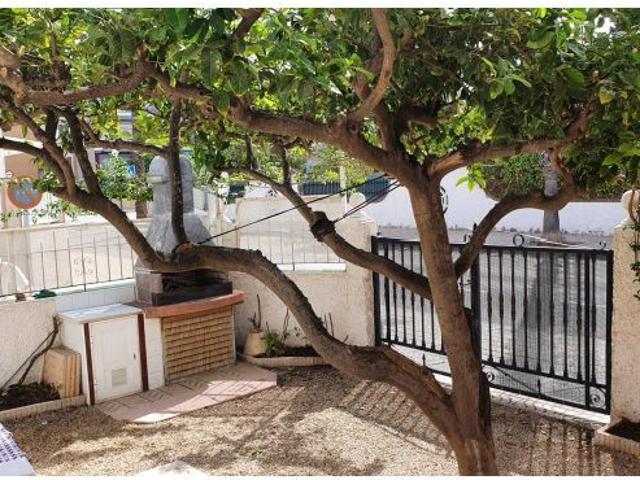 Bungalow con Jardín Privado y Parking a 100m de la Gran Playa – Santa Pola
