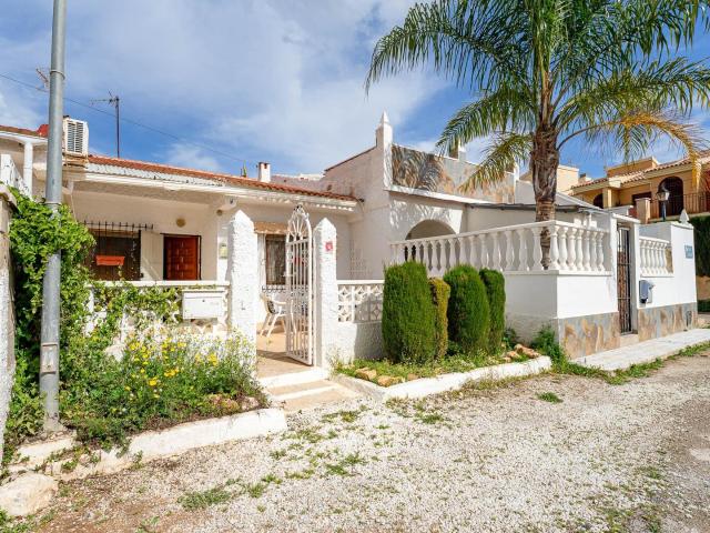 Bungalow de 2 dormitorios en Torrevieja