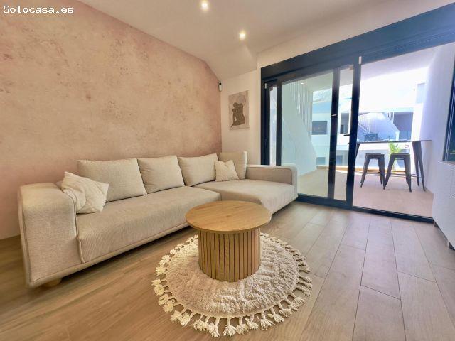 BUNGALOW DE 2 DORMITORIOS Y 2 BAÑOS EN LOS BALCONES, TORREVIEJA
