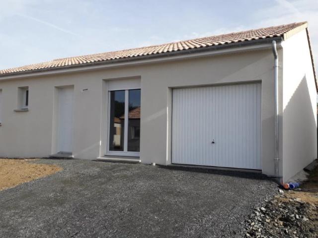Bungalow de 3 Chambres Neuf avec Garage Intégré — à 200 Mètr. 85m² L'Aiguillon sur Mer