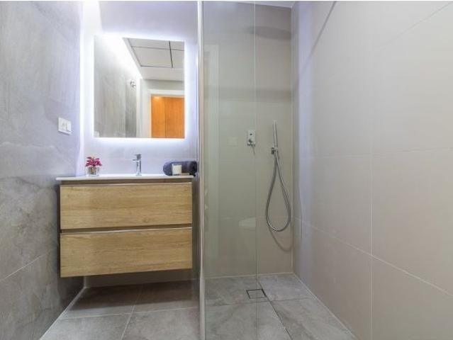 BUNGALOW DE 3 DORMITORIOS 2 BAÑOS, PISCINA COMUNITARIA EN PRECIOSO URBANIZACIÓN DE TORREVIEJA