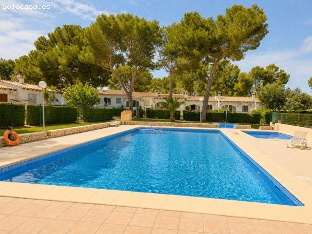 Bungalow de esquina, Parque Moraira, Costa Blanca