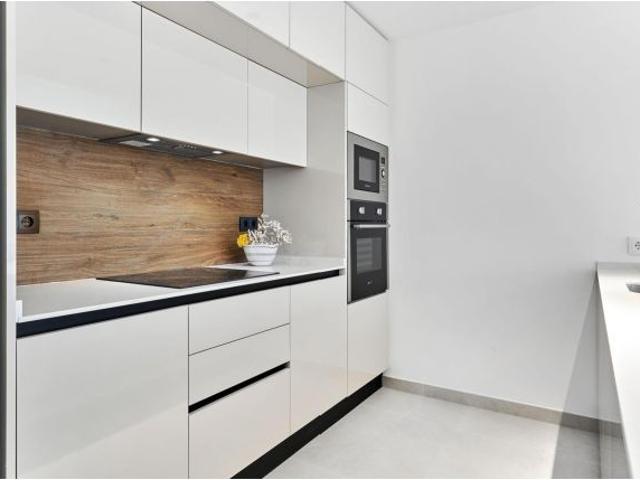 Bungalow de planta baja a la venta cerca del mar en La Veleta Torrevieja