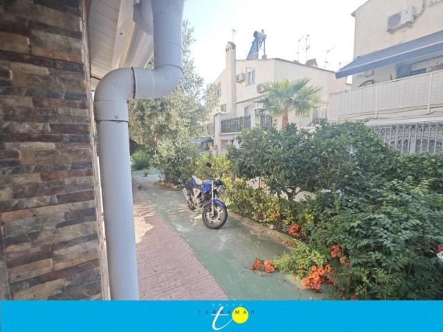 Bungalow en venta en Torrevieja, Nueva Torrevieja